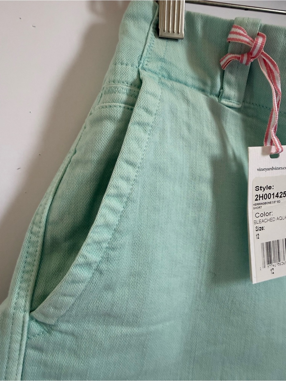 NWT- Size 12 - Vineyard Vines 3 1/2” Shorts in Bleached Aqua - Picture 4 of 8